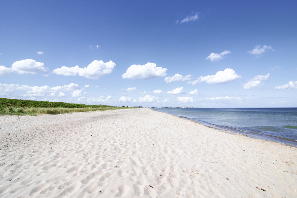 Weite und Ruhe am Ostseestrand